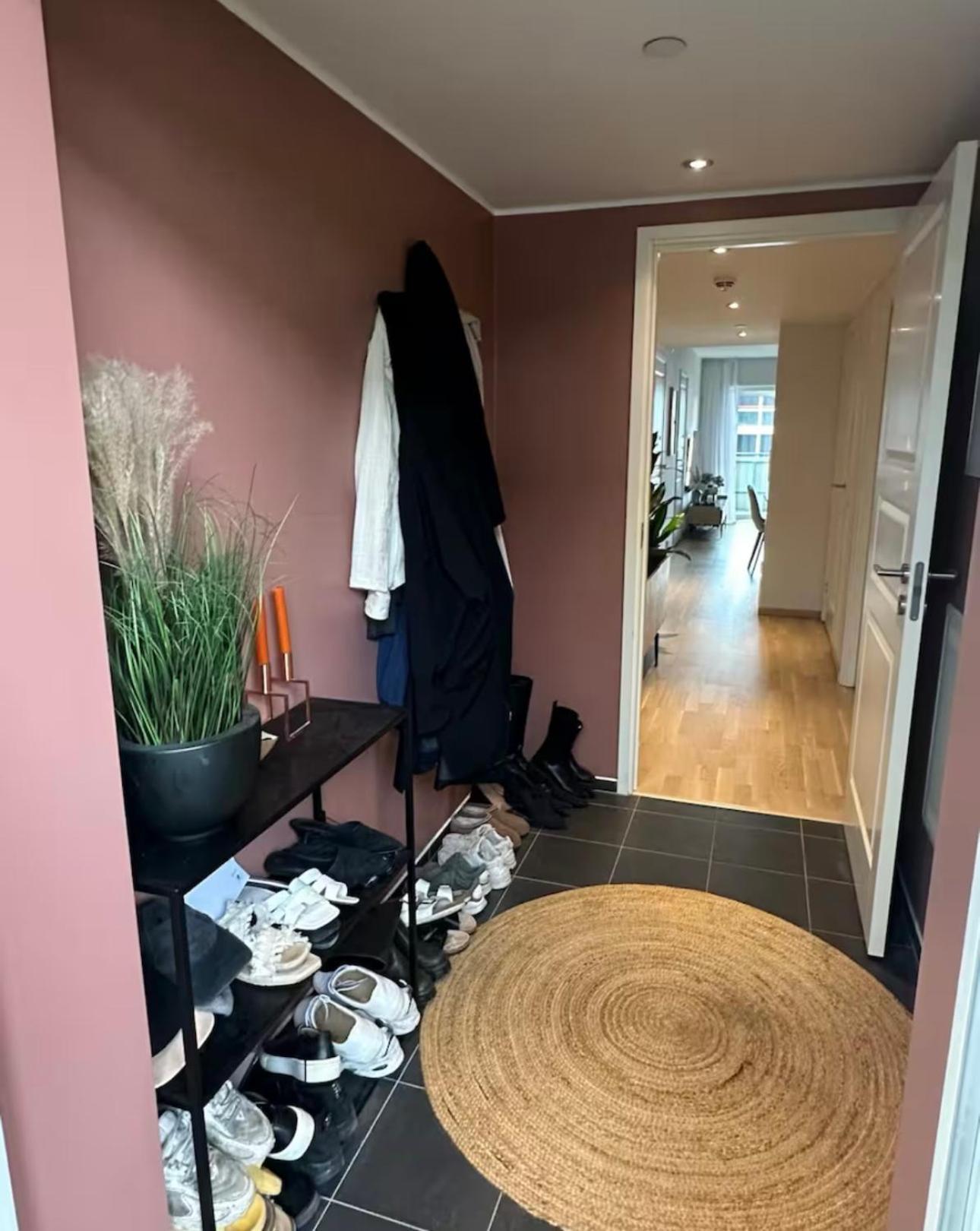 Two-bedroom Apartment, Free Parking, Perfect For Exploring Appartamento *